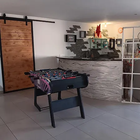 بيت للعطل La Maison Multicolore