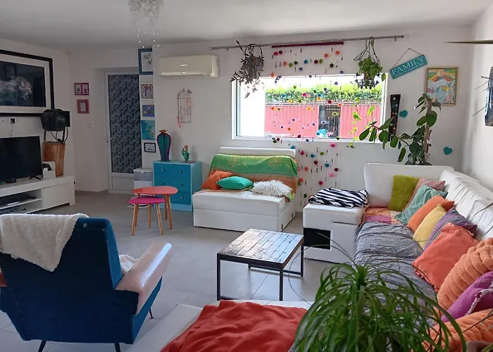 Semesterbostad La Maison Multicolore *